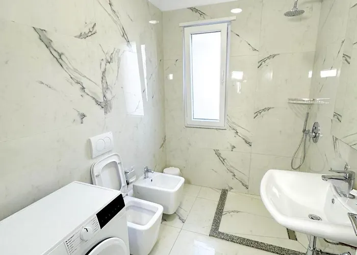 In Center 公寓式酒店