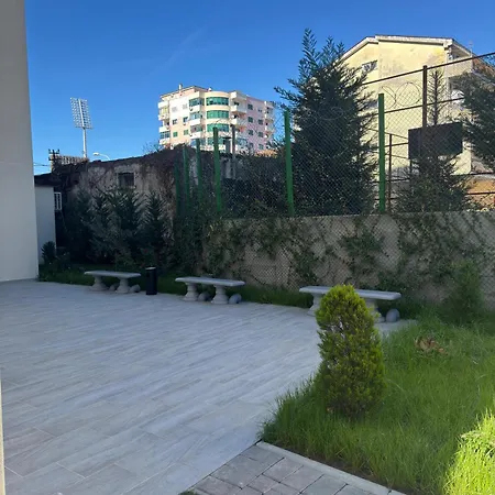 In Center Shkodra