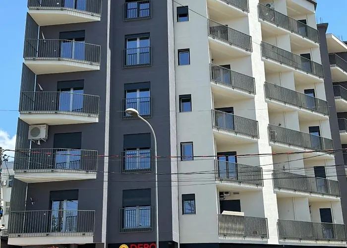 Aparthotel In Center 4*